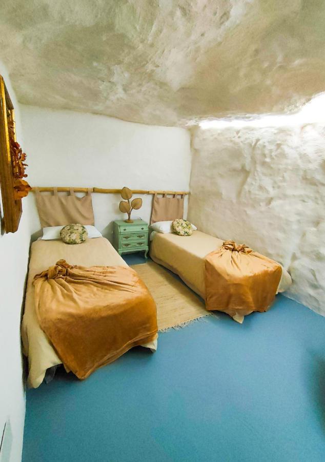 La Cueva Blanca Apartment Alcala del Jucar Exterior photo